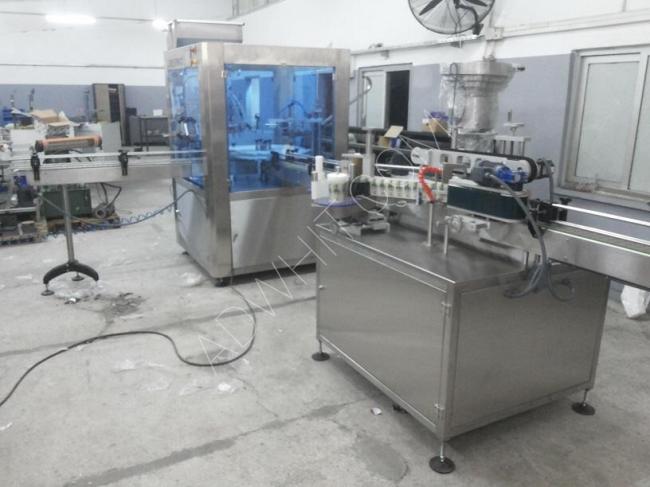 Rotary Cream Filling And Capping Machine
