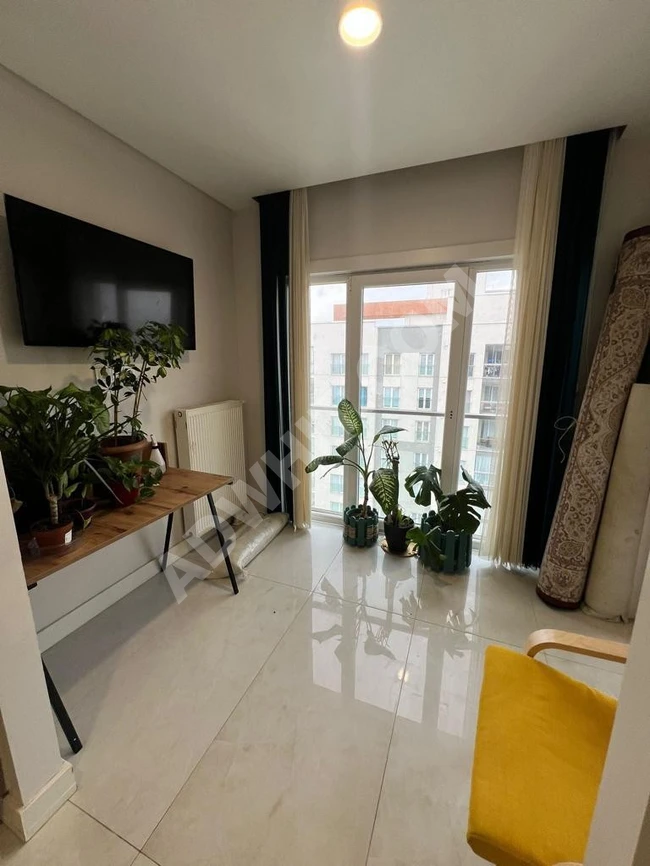 Urgent apartment for sale in Basaksehir area next to Kayasehir square