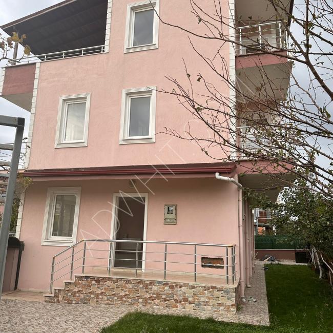 A distinctive 3-story villa with sea views in Tekirdag