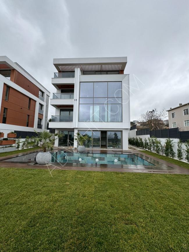 Kumburgaz'da satılık yeni modern müstakil villa