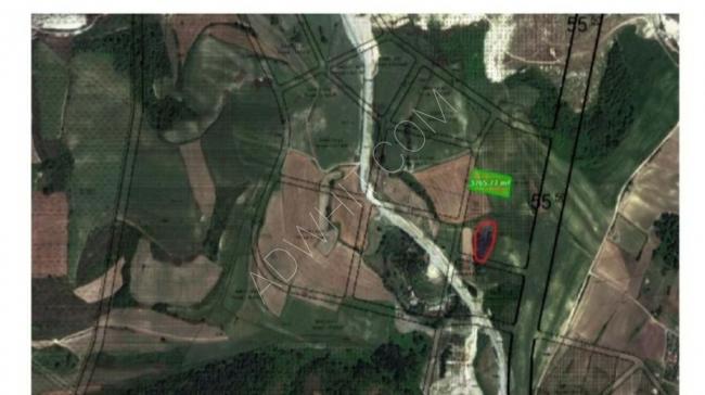 A 3295m² land in a distinctive investment location