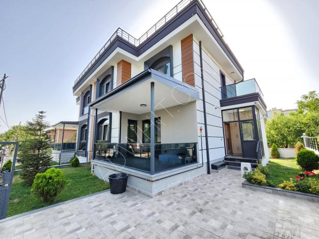Two villas for sale in the area of Büyükçekmece, Sinanoba neighborhood
