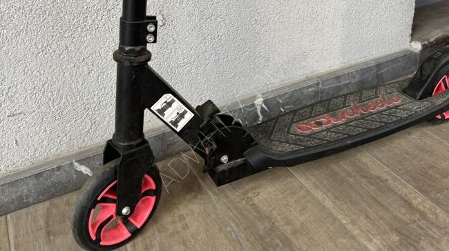 Cool Wheels Toys Red Foldable Scooter for Ages 8 and Up