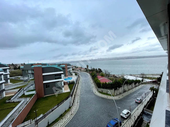 2+1 apartment with sea view in Buyukcekmece