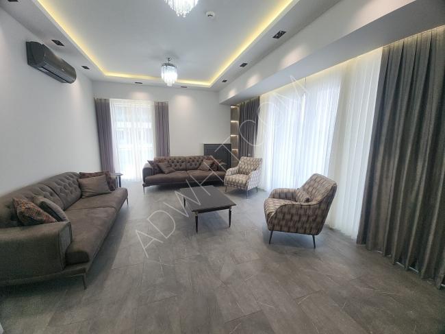 For lovers of luxury, a 4-room apartment with a special decor in Batisehir