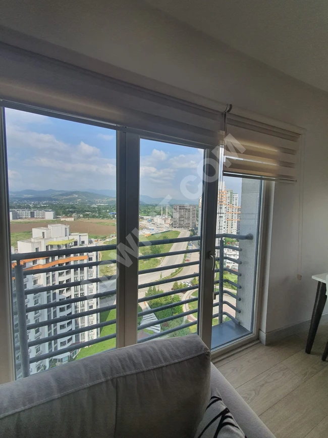 A furnished apartment in the best complex in Bursa with a view of the lake and the city