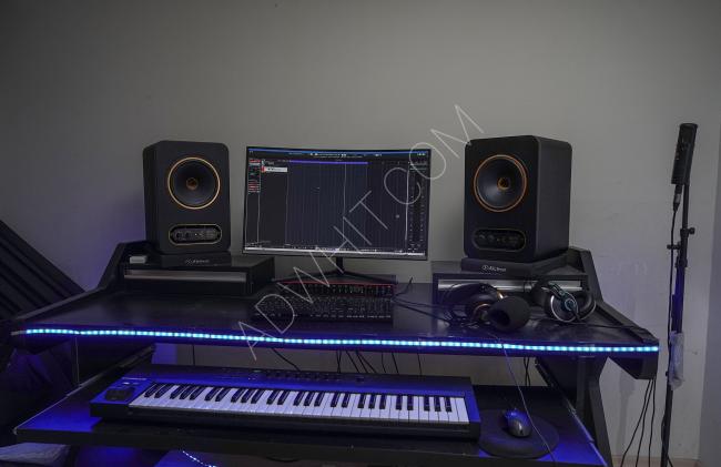 Müzik dağıtımı ve ses mühendisi için tam donanımlı bir ses stüdyosu Satılıktır