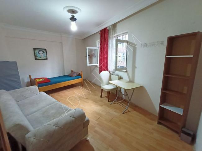Furnished room for rent in city center. Şişli
