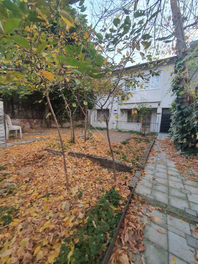 A furnished independent apartment with a private garden in the center of Bursa
