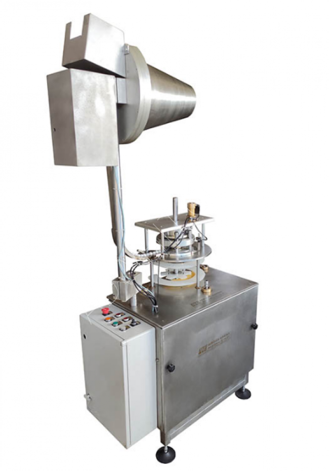 Valve packaging and filling machine