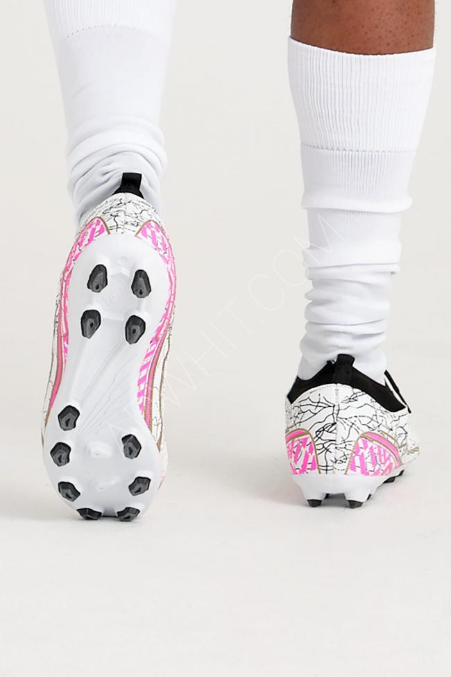 Futbol ayakkabıları