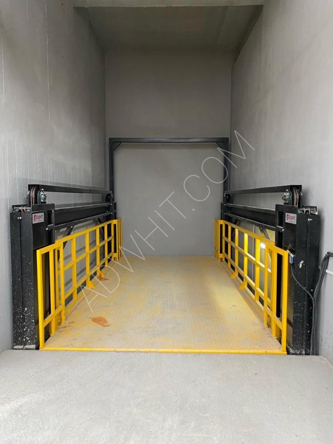 Hydraulic car lift (4 columns) between floors, 3 tons