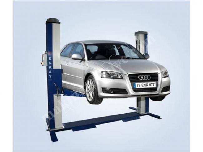 Two-post mechanical car lift with a capacity of 3000 kg