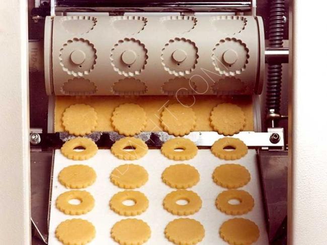 2-5 kg/min Biscuit Forming Machine