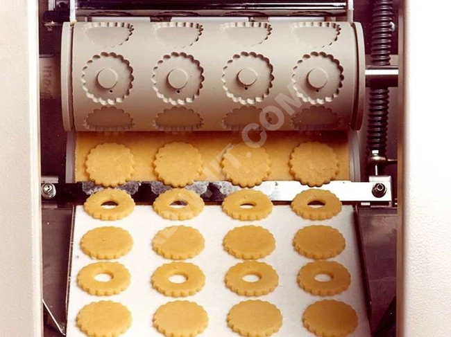 2-5 kg/min Biscuit Forming Machine