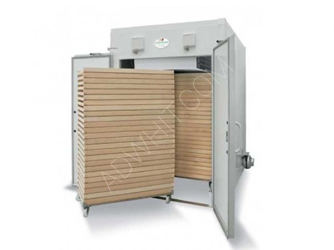 A machine for drying pasta, fruits, and vegetables with a capacity of 100 kg