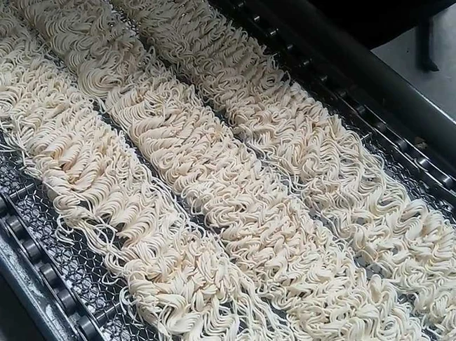 Instant noodles production line