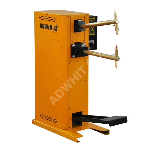 A spot welding machine with a capacity of 30 kVA and an electronic pedal