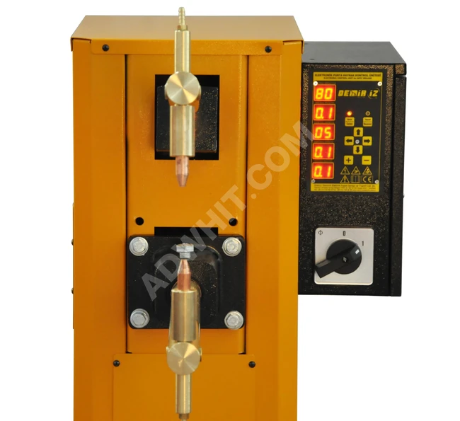 A spot welding machine with a capacity of 30 kVA and an electronic pedal