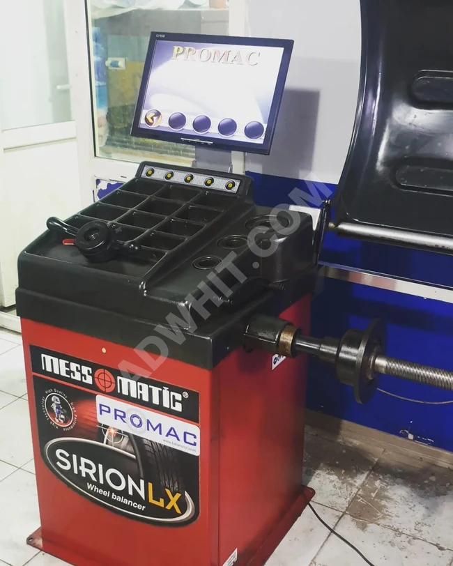 Automatic single-gauge tire balancing machine