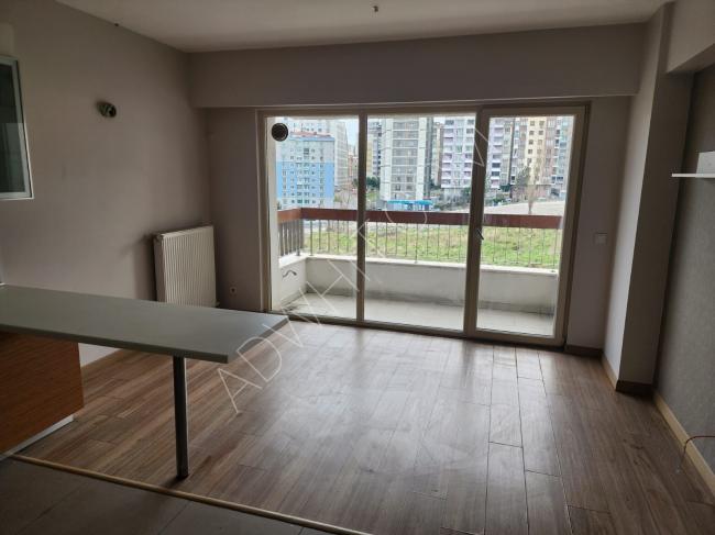 2+1 for annual rent in Cumhuriyet - inside a complex