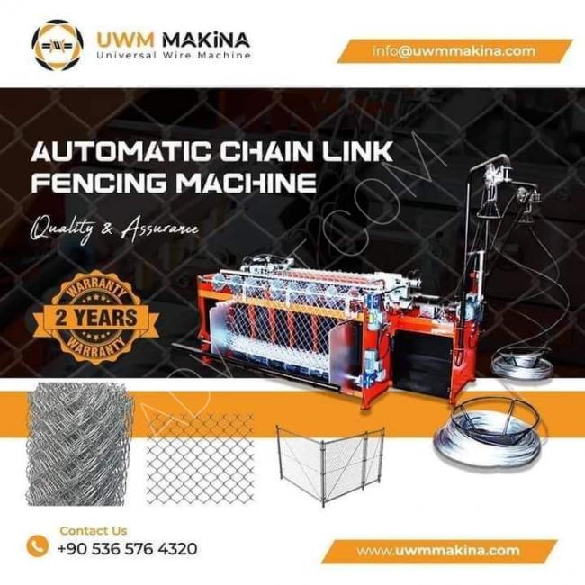 Metal fence manufacturing machine