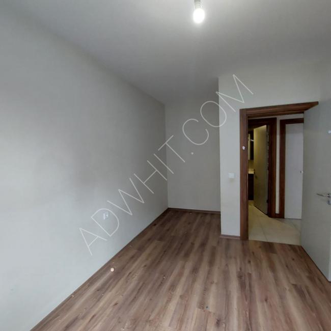 An empty apartment for annual rent in the fully serviced Radius complex