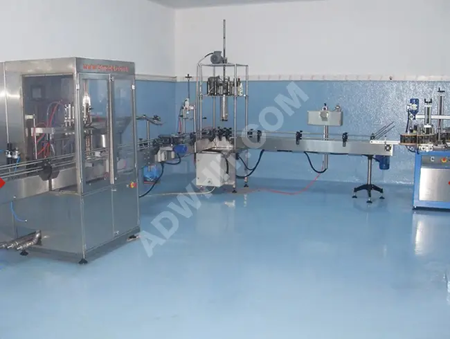 Six-nozzle bottle filling machine