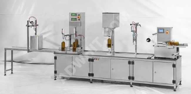 Single-block filling machine with a capacity of 360 units/hour