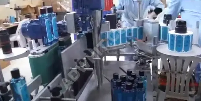 Double-sided labeling machine