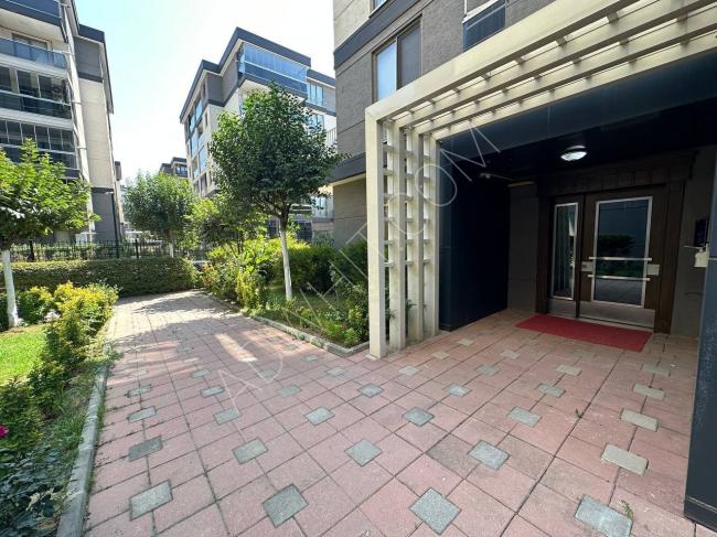 A spacious 4+1 apartment for sale in Soğanlı Mahallesi, Bursa