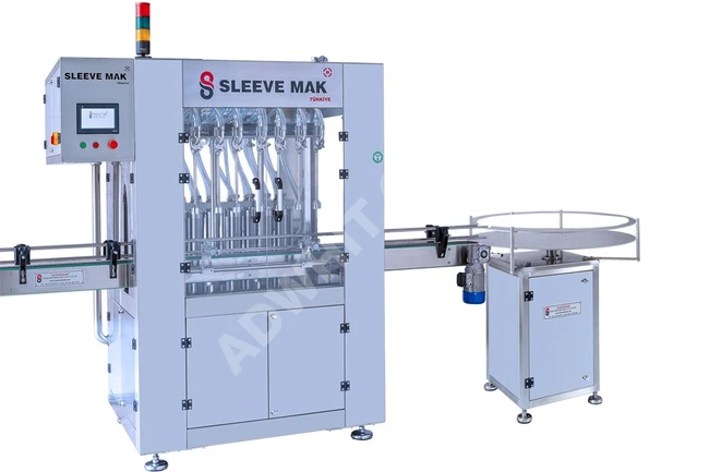 An automatic packaging machine operating with compressed air with a capacity of 1500 units per hour