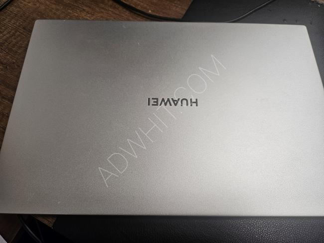Huawei MateBook D14, Intel i7 işlemcili, neredeyse yeni gibi