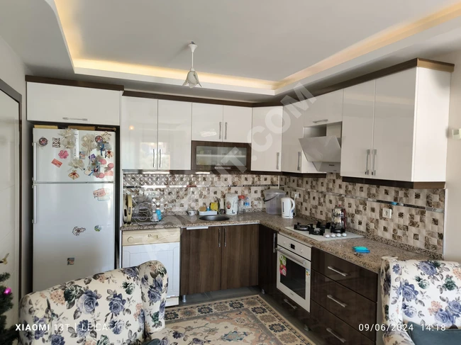 2+1 apartment for sale in the center of Ürkmez Market