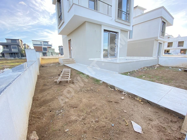 3+1 villa for sale near the sea with a large garden in Izmir, Doganbey area