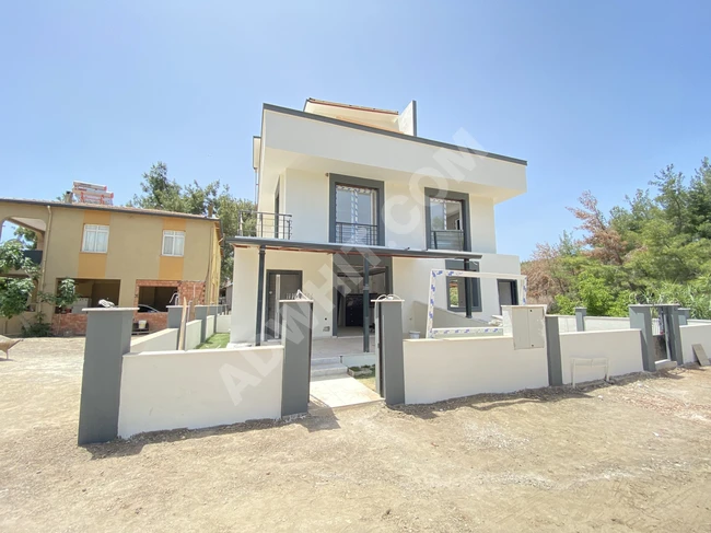 Villa for sale 2+1 near the sea with a garden in Payamlı area