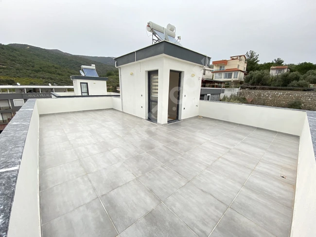 Independent villa 4+1 with private pool and fully furnished for sale in Urkmaz