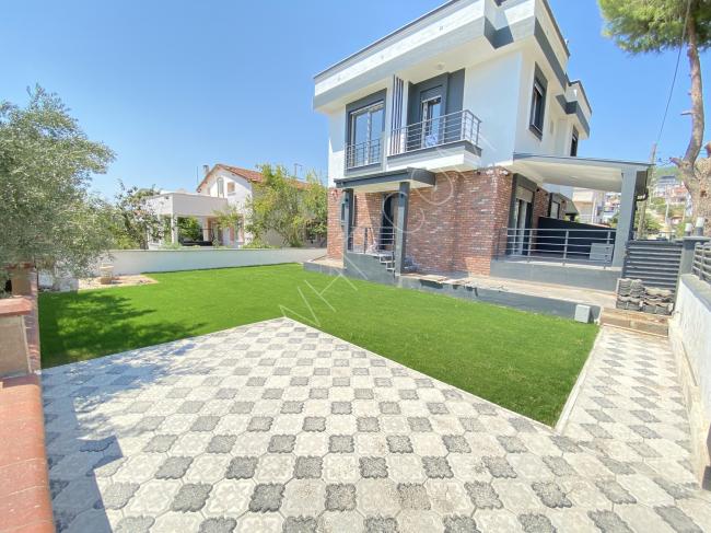 3+1 Villa with sea view and garden for sale in Doğanbet Atatürk Mh neighborhood