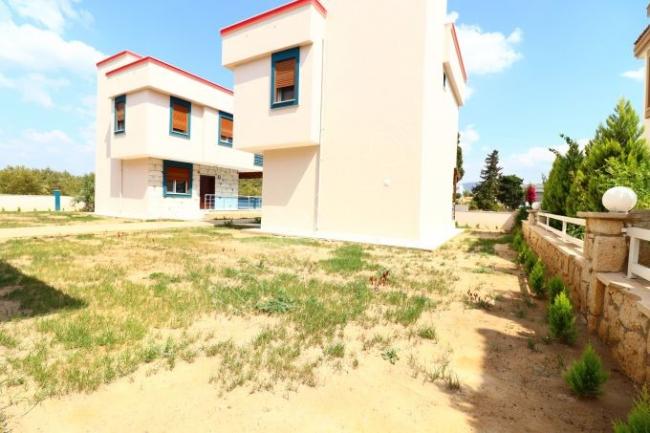 Fully independent villa for sale in Dogan Bei