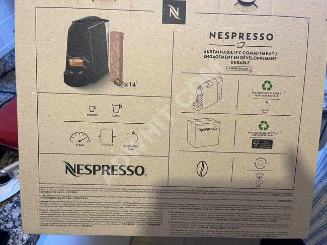 Nespresso Essenza Mini Red