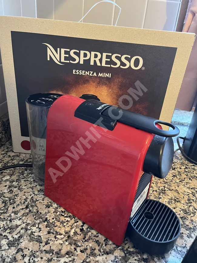 Nespresso Essenza Mini kırmızı