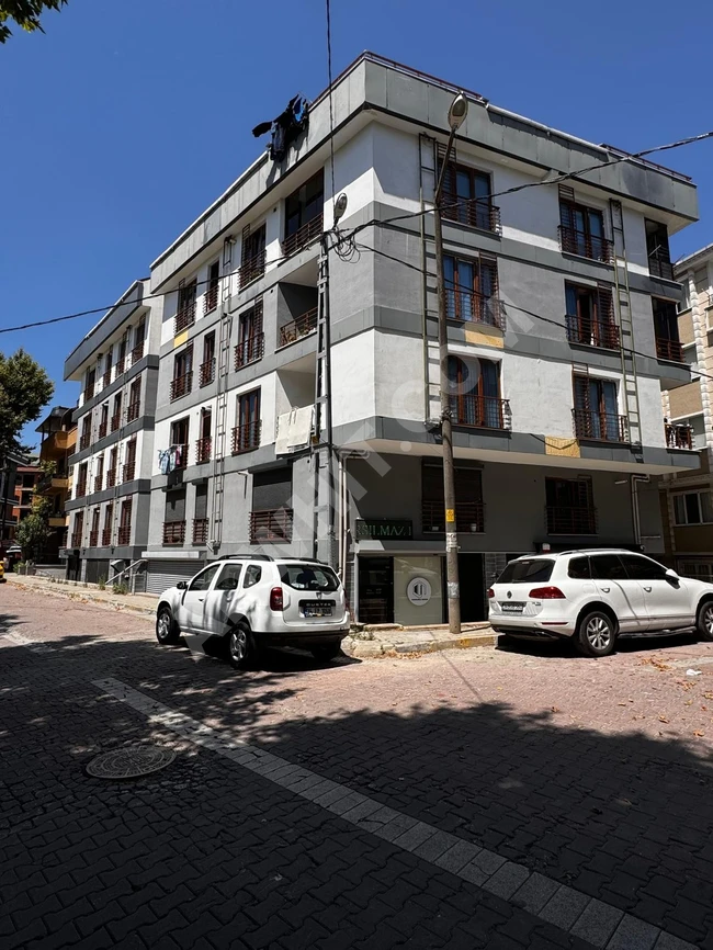 Avcılar - Directly near Metrobus line E5