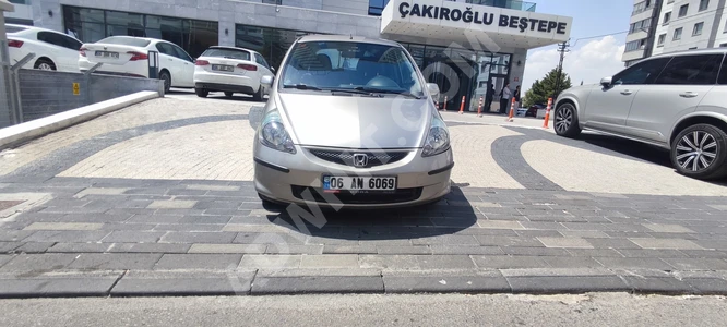 Hyundai Jazz from the second owner, low mileage