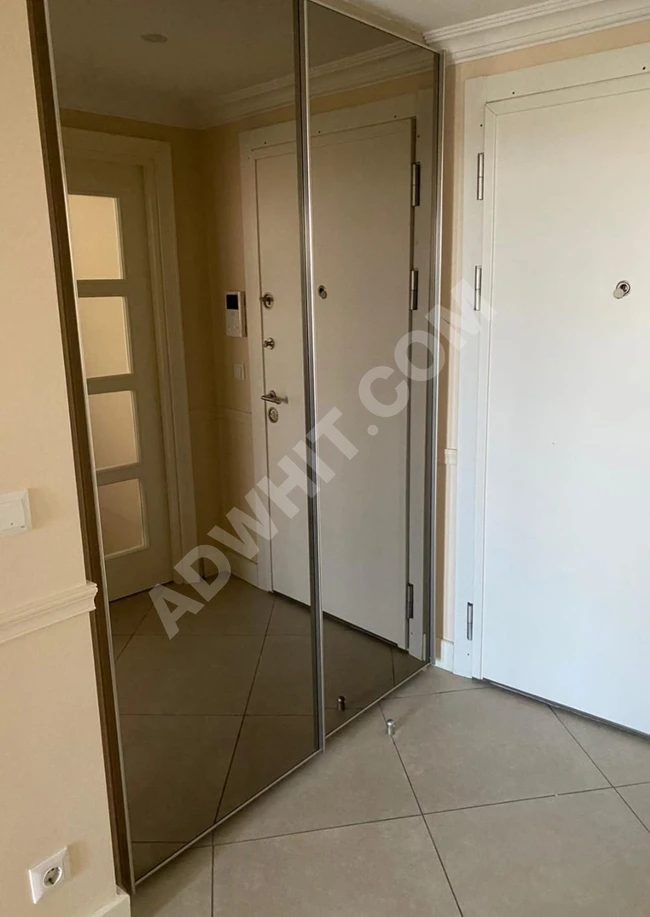 4+1 apartment with two bathrooms and a closed kitchen for yearly rent in Batışehir