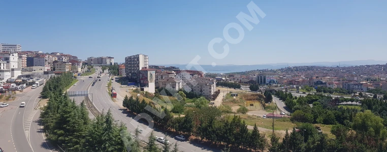 3+1 apartment on the E5 side road in Osman Yılmaz, Gebze, Kocaeli