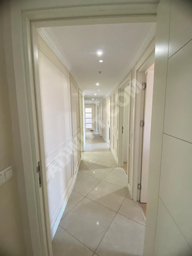 Four-room apartment with salon for annual rental in the Batışehir complex