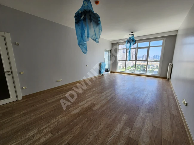 Bahçeşehir Orhangazi'de Avrupark Hayat sitesi içerisinde kiralık daire