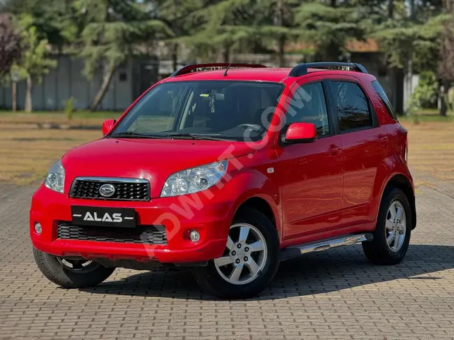 Daihatsu Terios 1.5 no modifications 214,000 km red cleaner automatic