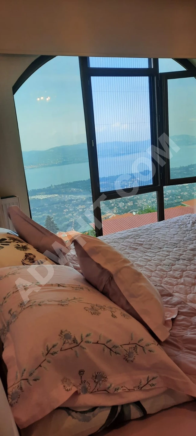 Villa for sale in Sapanca city, furnished, one hour from Istanbul, within a compound.