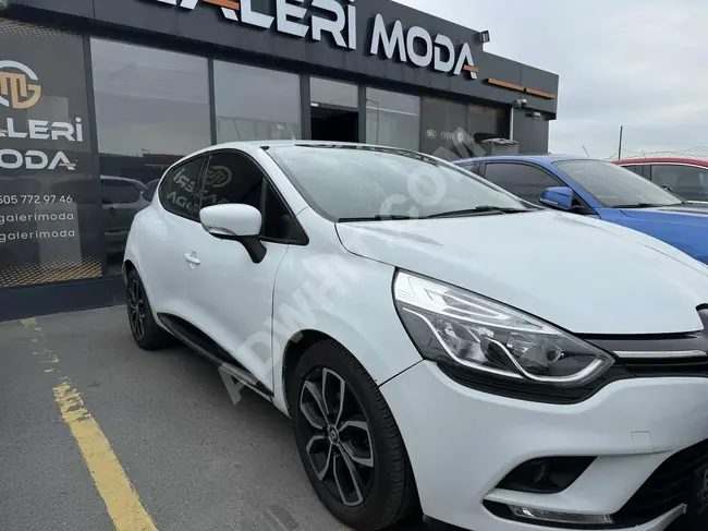 Renault 2018 model / 180,000 km / automatic / 1.5 dCi Touch